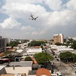 Moema Carinas - Studios Por Temporada